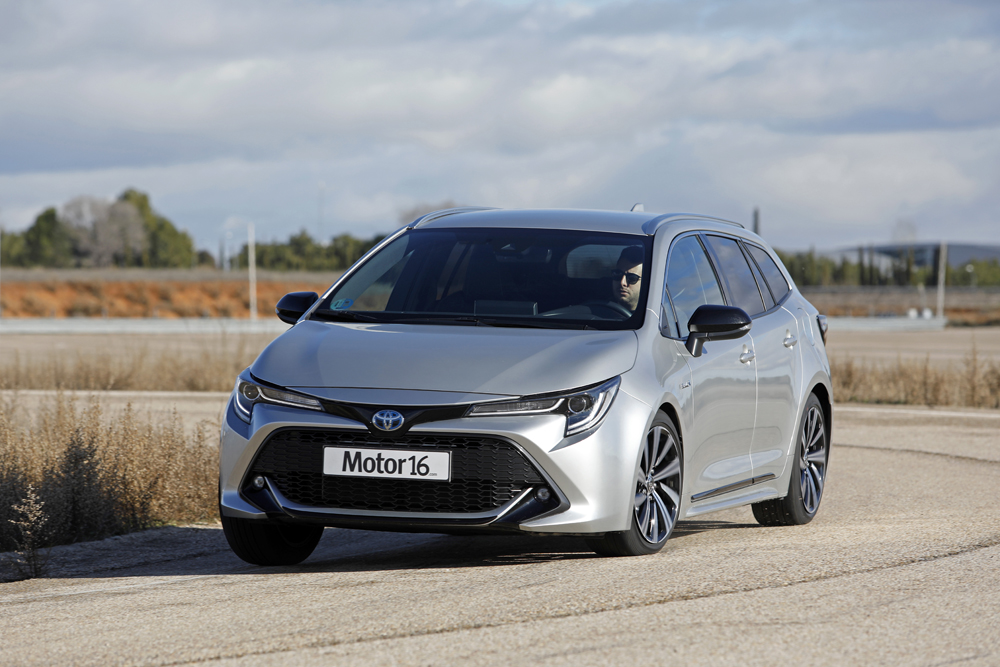 Probamos el Toyota Corolla Touring Sports. Apuesta racional 13 Motor16 TOYOTA COROLLA TOURING SPORTS HYBRID 1813 2022 22 1 Motor16