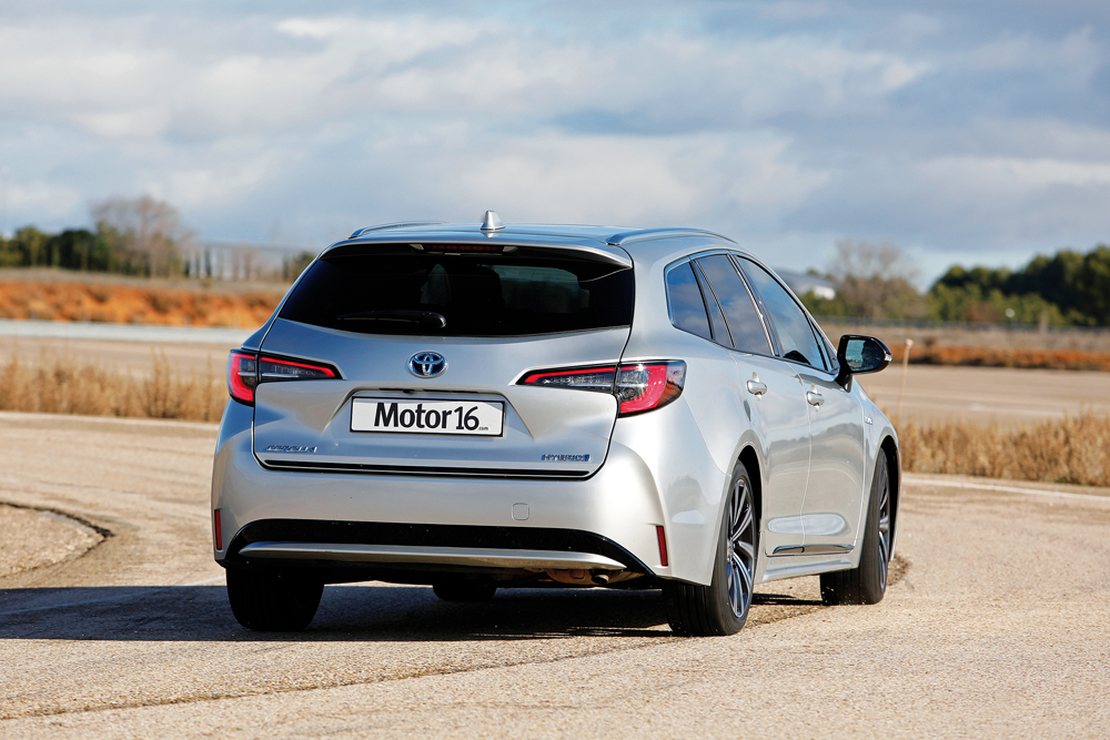 Probamos el Toyota Corolla Touring Sports. Apuesta racional 7 Motor16 TOYOTA COROLLA TOURING SPORTS HYBRID 1813 2022 23 Motor16