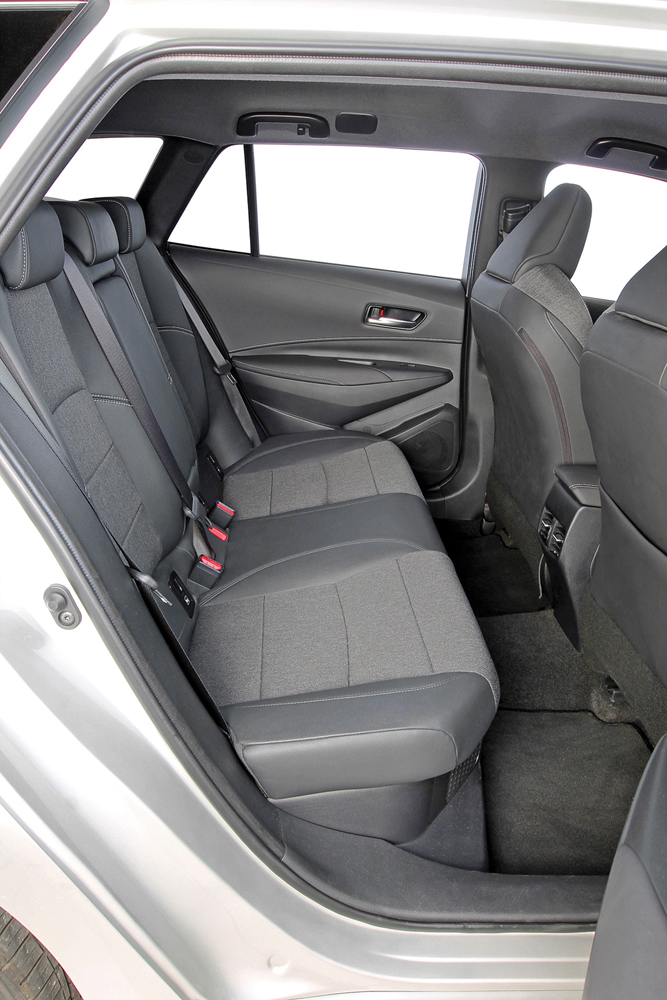 Probamos el Toyota Corolla Touring Sports. Apuesta racional 22 Motor16 TOYOTA COROLLA TOURING SPORTS HYBRID 1813 2022 9 Motor16