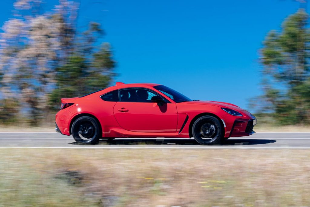 Con ningún otro coche te lo vas a pasar mejor que con el nuevo Toyota GR86 23 Motor16 Toyota GR86 14 Motor16