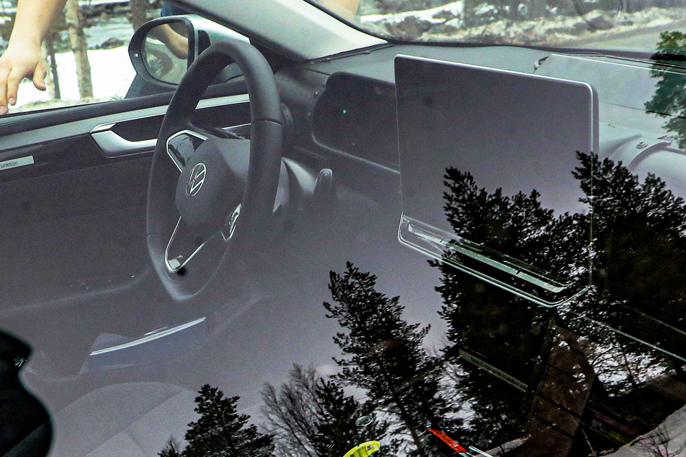 VW Passat Inside Out 21 Motor16