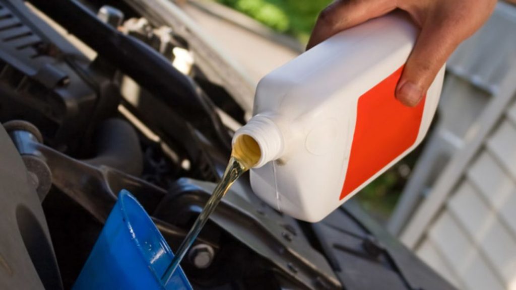 Cómo pasar la ITV con este aditivo de solo 14 euros 85 Motor16 Aditivo para estimular el motor