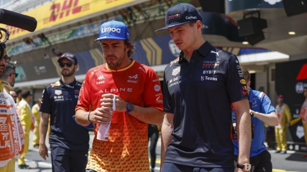 El plan de Fernando Alonso para fichar por Mercedes 186 Motor16 alonso verstappen