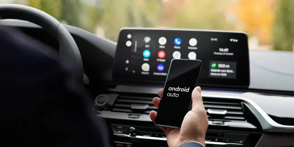 El móvil debe ser compatible y estar actualizado con el Android Auto