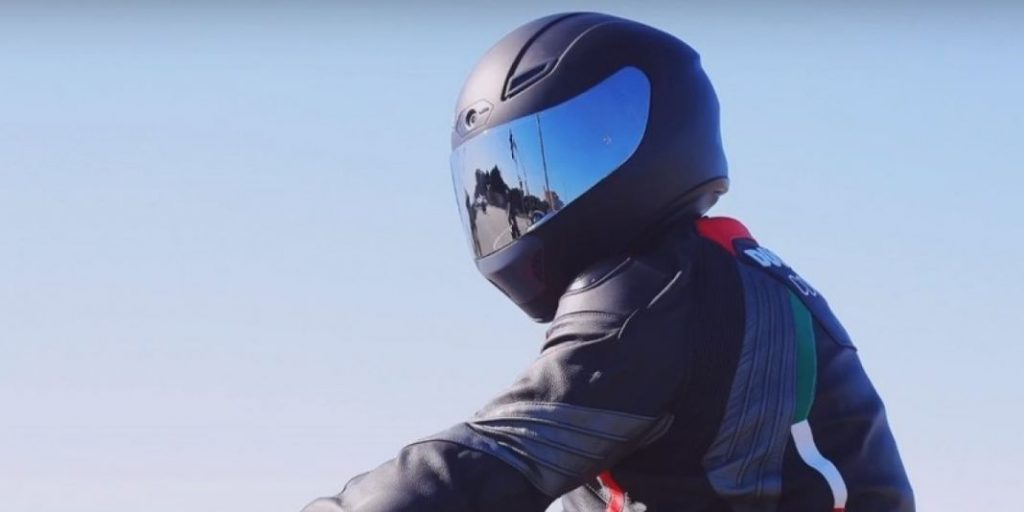 Abróchate bien el casco