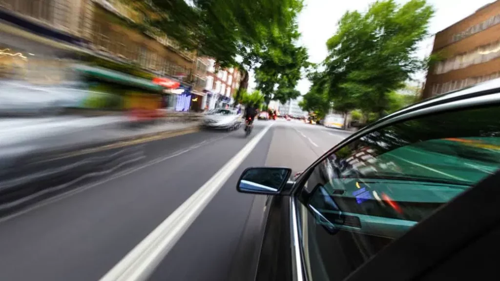 El pueblo de Madrid que se ha convertido en paraíso fiscal y donde cada vecino tiene 30 coches 6 Motor16 El exceso de velocidad mata