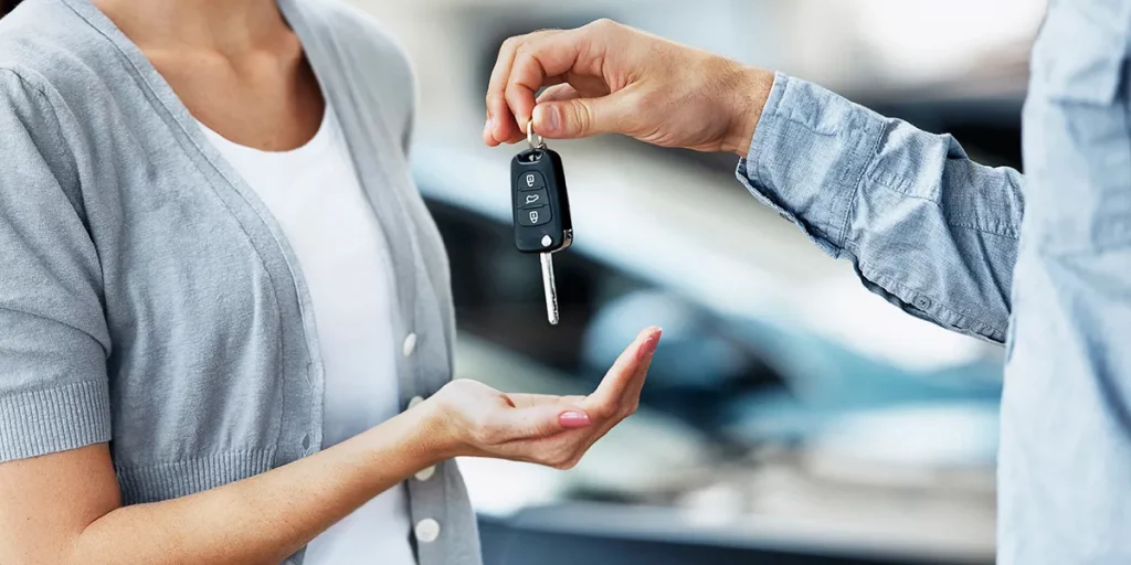 Cómo aparcar en línea para evitar una multa 63 Motor16 Cambiar el titular del vehículo
