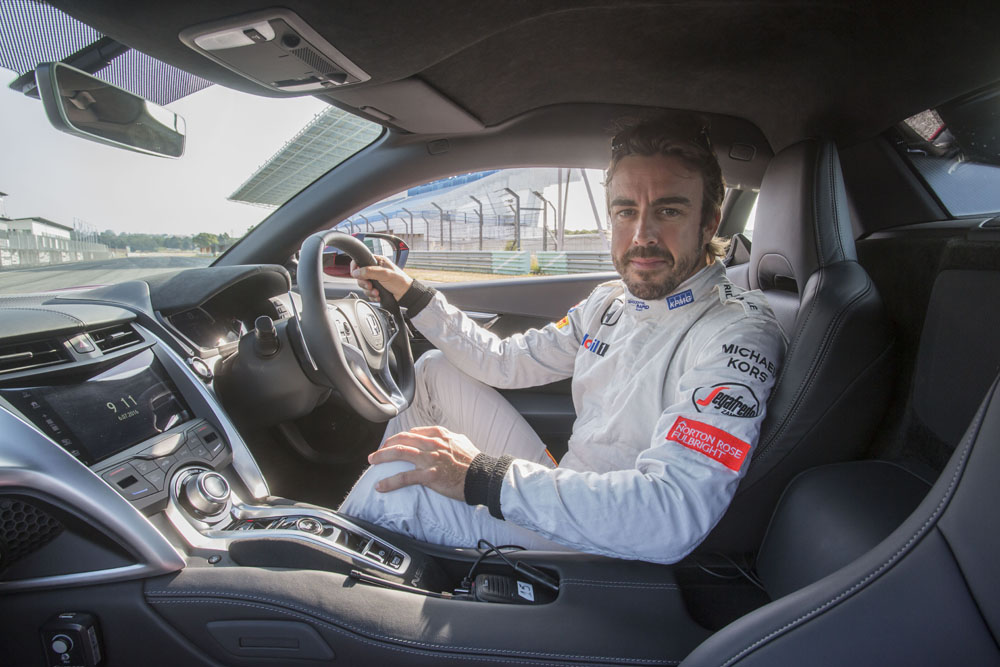 Estos son los dos coches que usa Fernando Alonso a diario 5 Motor16 coches que usa Fernando Alonso 14 Motor16