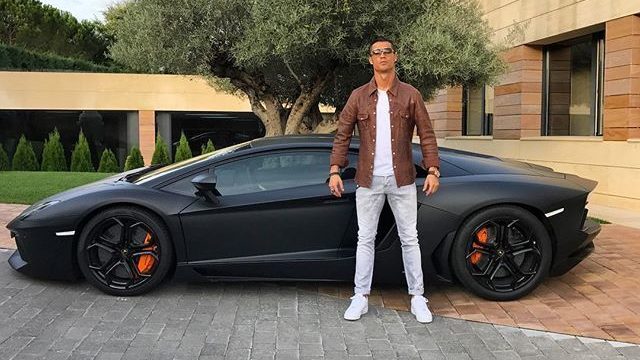 Este coche de Cristiano Ronaldo es el más caro del mundo 130 Motor16 cristiano ronaldo