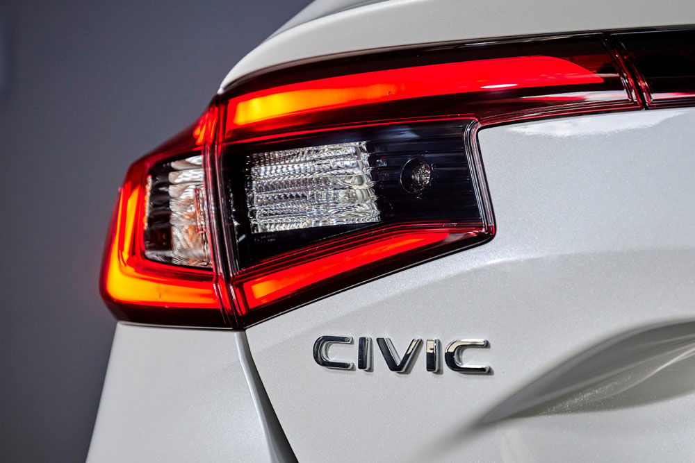 A los 50 años el Honda Civic se hace híbrido 20 Motor16 detalles Honda Covic 2022 6 1 Motor16