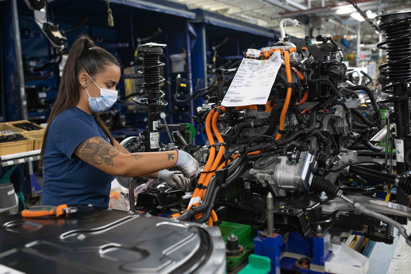 fabricacion comerciales stellantis españa3 Motor16