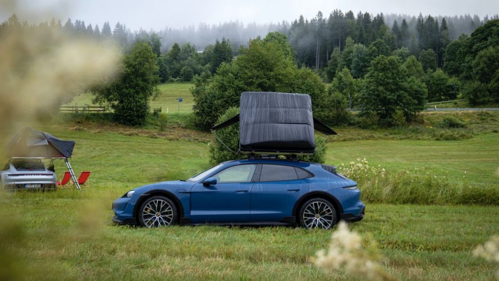 Porsche Roof Tent Experience. Una auténtica aventura al volante de un Taycan 2 Motor16 Porsche Roof Tent Experience