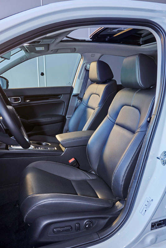 A los 50 años el Honda Civic se hace híbrido 27 Motor16 interiores Honda Civic 2022 2 1 Motor16