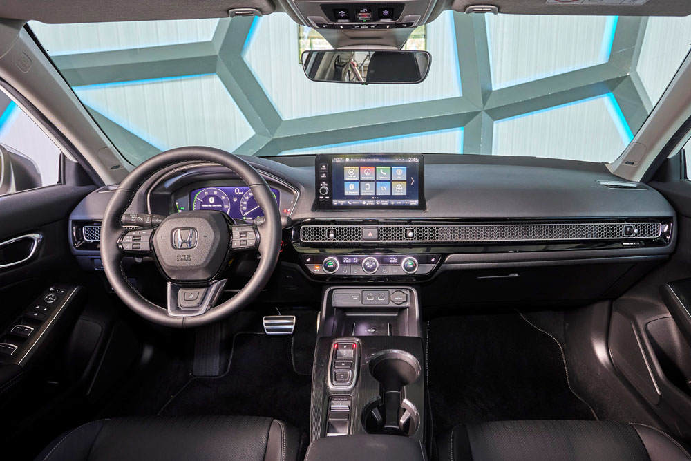A los 50 años el Honda Civic se hace híbrido 145 Motor16 Salpicadero Honda Civic 2022