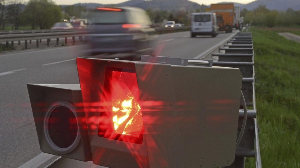 ¿Es España el país europeo con más radares? 94 Motor16 Las lentes graban todo