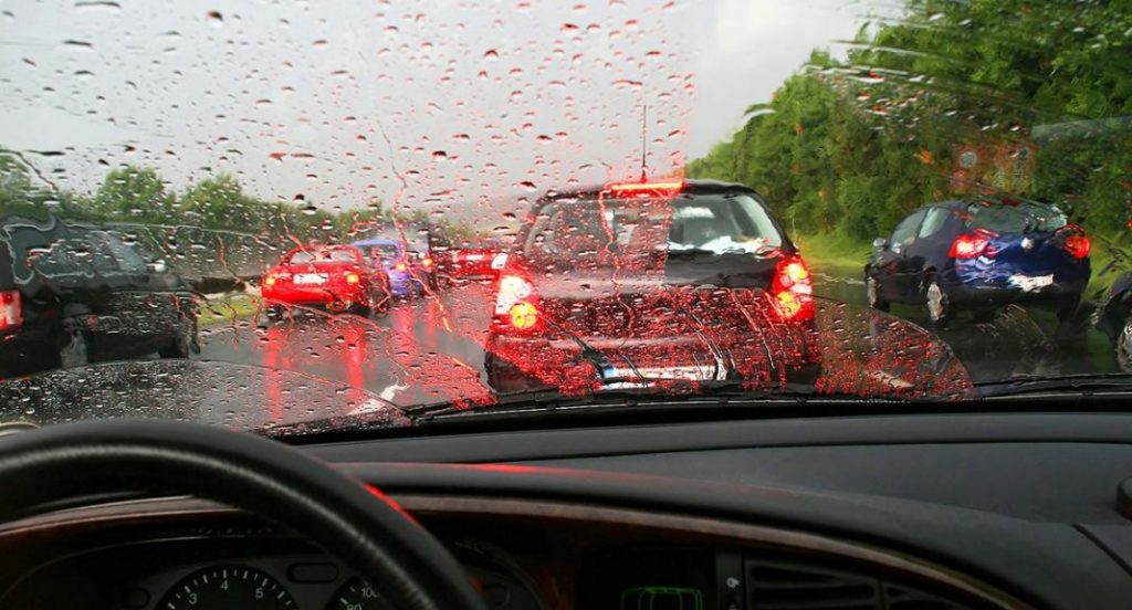 2-Lluvias en exceso en primavera afectan al coche