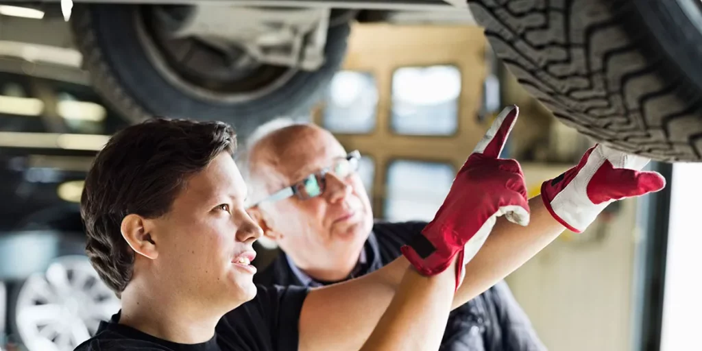 Malos hábitos que arruinarán tu coche 14 Motor16 Deterioro de los neumáticos