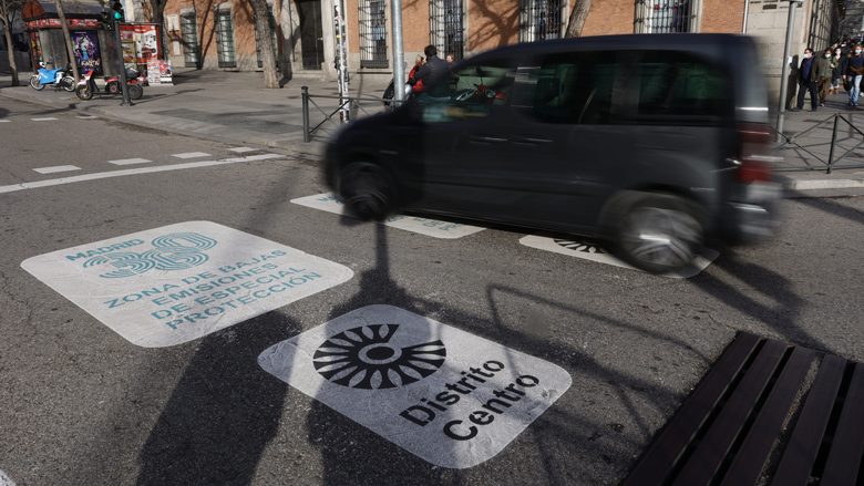 El aviso que muchos conductores están recibiendo en sus casas: El Ayuntamiento de Madrid anuncia multas de 200 euros a partir de 2026 2 Motor16 acceso a Madrid
