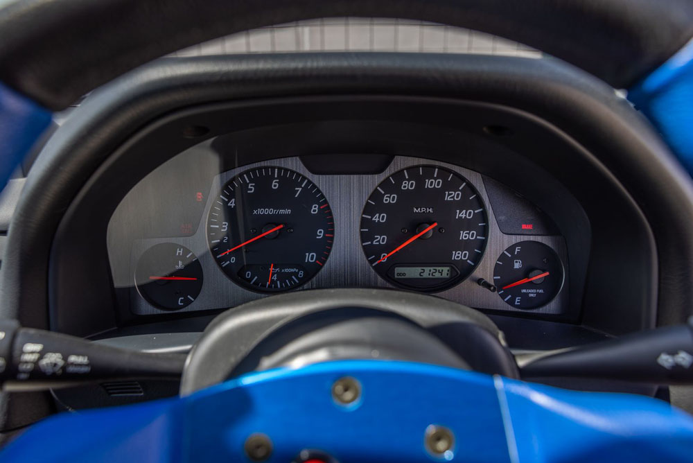 Paul Walker condujo este Nissan Skyline GT-R que vale su peso en oro 33 Motor16 2000 Nissan Skyline R34 GT R 18 Motor16