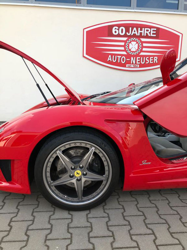 Debajo de este Sbarro hay un Ferrari 360 Módena. Y te está buscando 16 Motor16 2000 Sbarro Alcador 14 Motor16