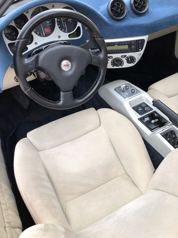 Debajo de este Sbarro hay un Ferrari 360 Módena. Y te está buscando 10 Motor16 2000 Sbarro Alcador 8 Motor16