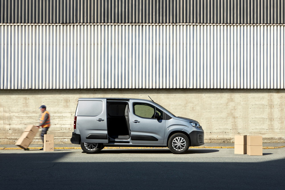 El quinto multiusos de Stellantis corre por cuenta de Fiat 20 Motor16 2022 Fiat Doblo van 10 Motor16