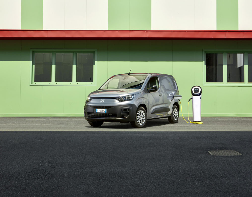 El quinto multiusos de Stellantis corre por cuenta de Fiat 12 Motor16 2022 Fiat Doblo van 2 1 Motor16