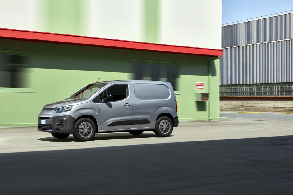 El quinto multiusos de Stellantis corre por cuenta de Fiat 15 Motor16 2022 Fiat Doblo van 5 Motor16