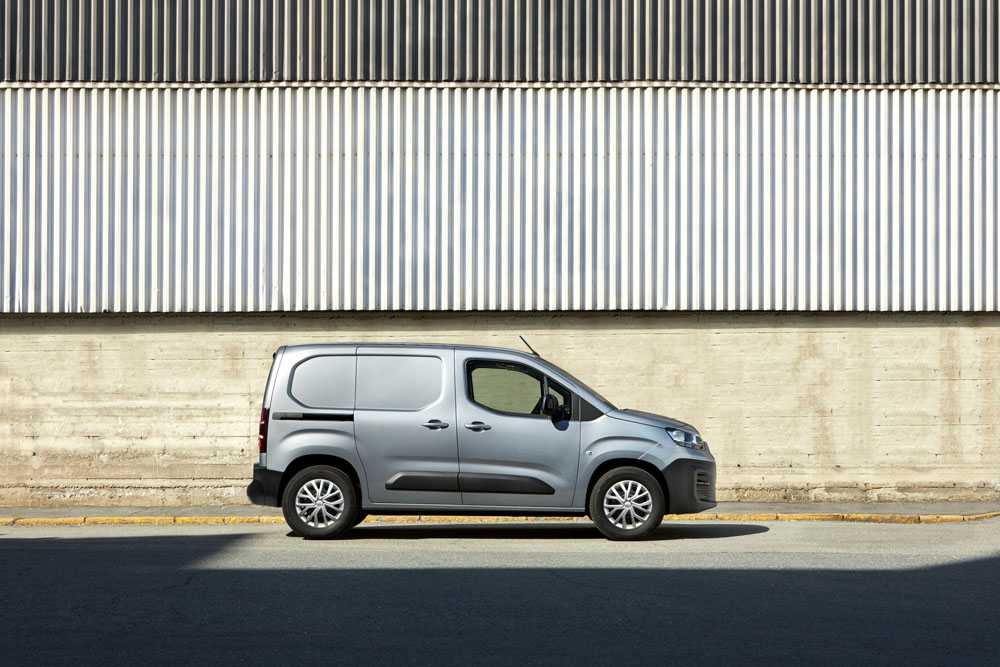 El quinto multiusos de Stellantis corre por cuenta de Fiat 19 Motor16 2022 Fiat Doblo van 9 Motor16