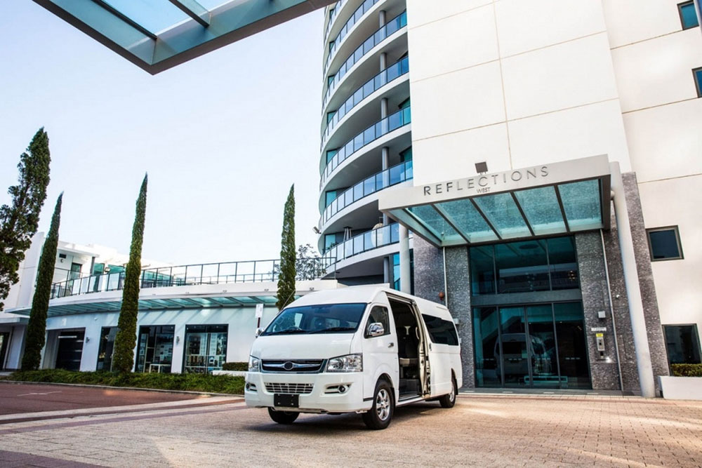 El Toyota HiAce ahora es eléctrico y tiene marca china 15 Motor16 2022 Joylong E6 Electric Bus 11 Motor16