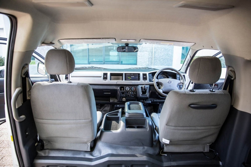 El Toyota HiAce ahora es eléctrico y tiene marca china 18 Motor16 2022 Joylong E6 Electric Bus 14 Motor16