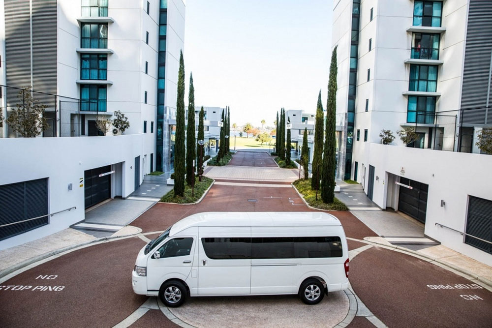 El Toyota HiAce ahora es eléctrico y tiene marca china 7 Motor16 2022 Joylong E6 Electric Bus 3 Motor16