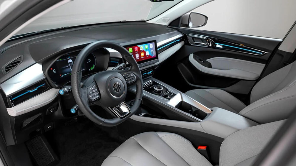 El interesante MG5 EV se pone a tono 3 Motor16 MG5 EV. Imagen salpicadero.