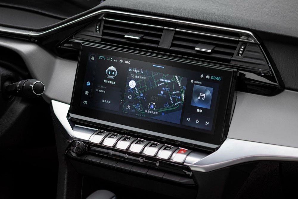 2022 Peugeot 408 Sedan 11 Motor16