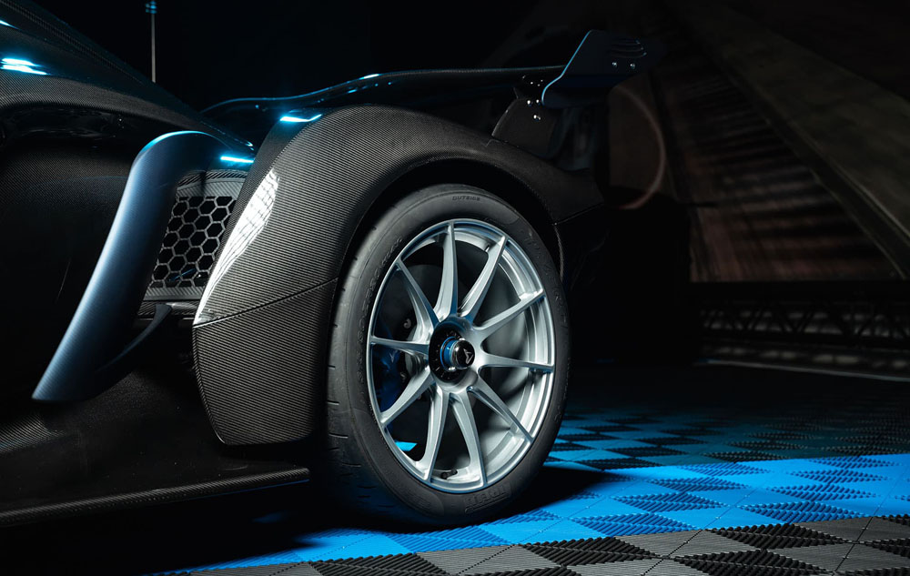 Picasso da nombre a un caro deportivo del que harán 21 unidades 2 Motor16 Picasso 660 LMS. Imagen llanta