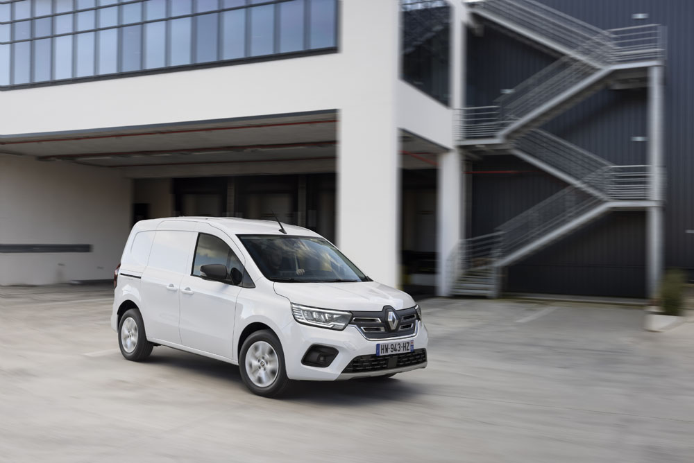 Más de 40.000 euros cuesta el nuevo Renault Kangoo Furgón eléctrico 8 Motor16 2022 Renault Kangoo E Tech 3 Motor16