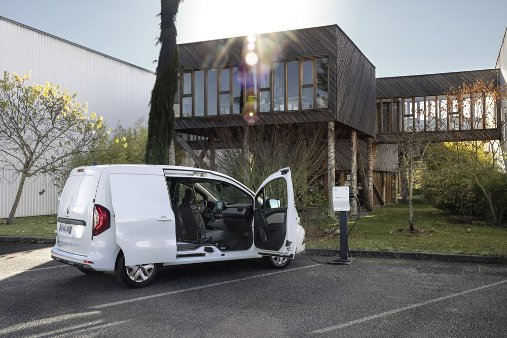 Más de 40.000 euros cuesta el nuevo Renault Kangoo Furgón eléctrico 13 Motor16 2022 Renault Kangoo E Tech 8 1 Motor16