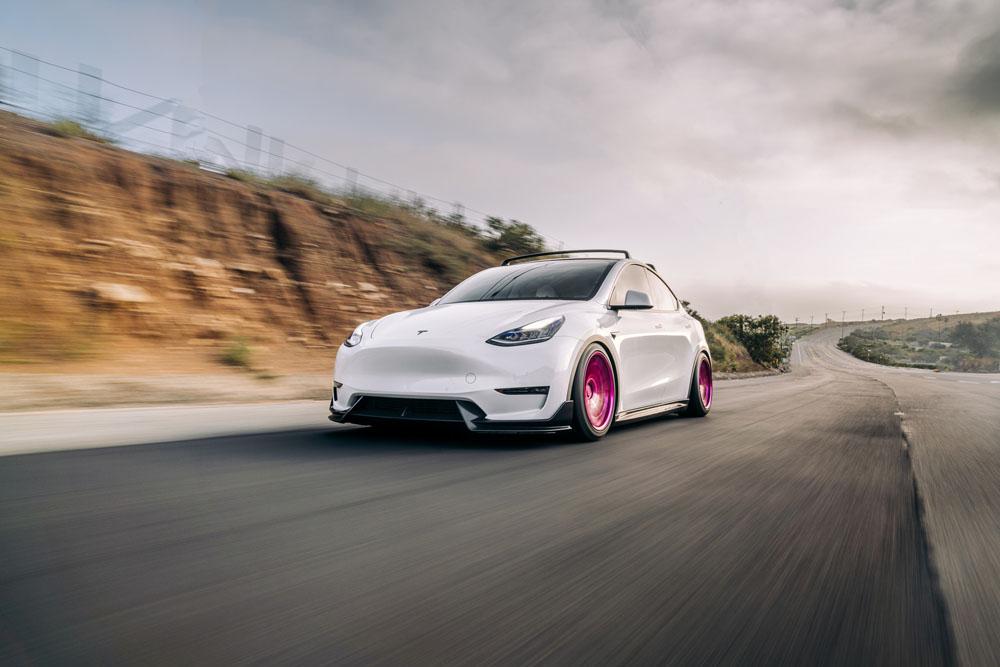 ADRO firma este kit aerodinámico para los Tesla Model 3 y Model Y 22 Motor16 2022 Tesla ADRO Aero Kit 13 Motor16