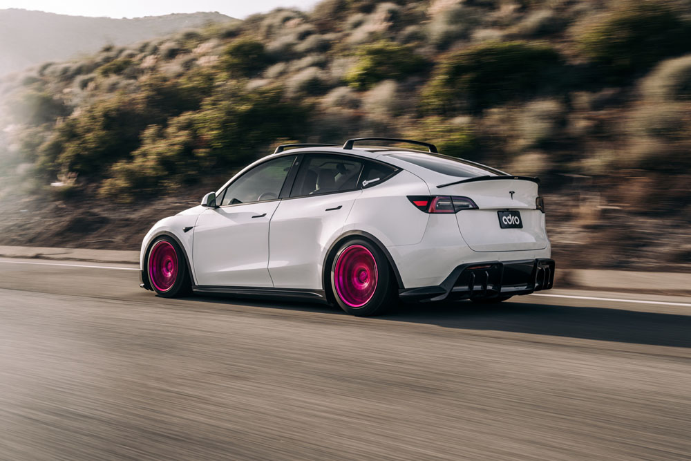 ADRO firma este kit aerodinámico para los Tesla Model 3 y Model Y 24 Motor16 2022 Tesla ADRO Aero Kit 20 Motor16