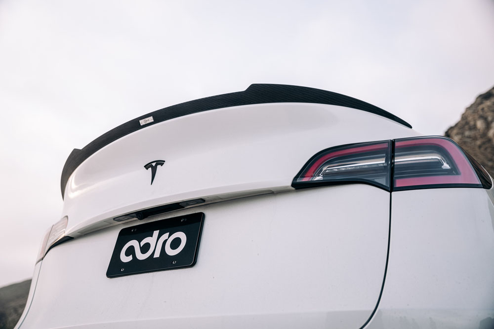 ADRO firma este kit aerodinámico para los Tesla Model 3 y Model Y 29 Motor16 2022 Tesla ADRO Aero Kit 22 Motor16