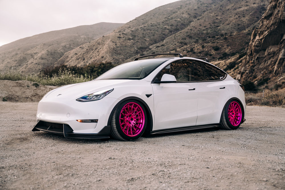 ADRO firma este kit aerodinámico para los Tesla Model 3 y Model Y 21 Motor16 2022 Tesla ADRO Aero Kit 23 Motor16