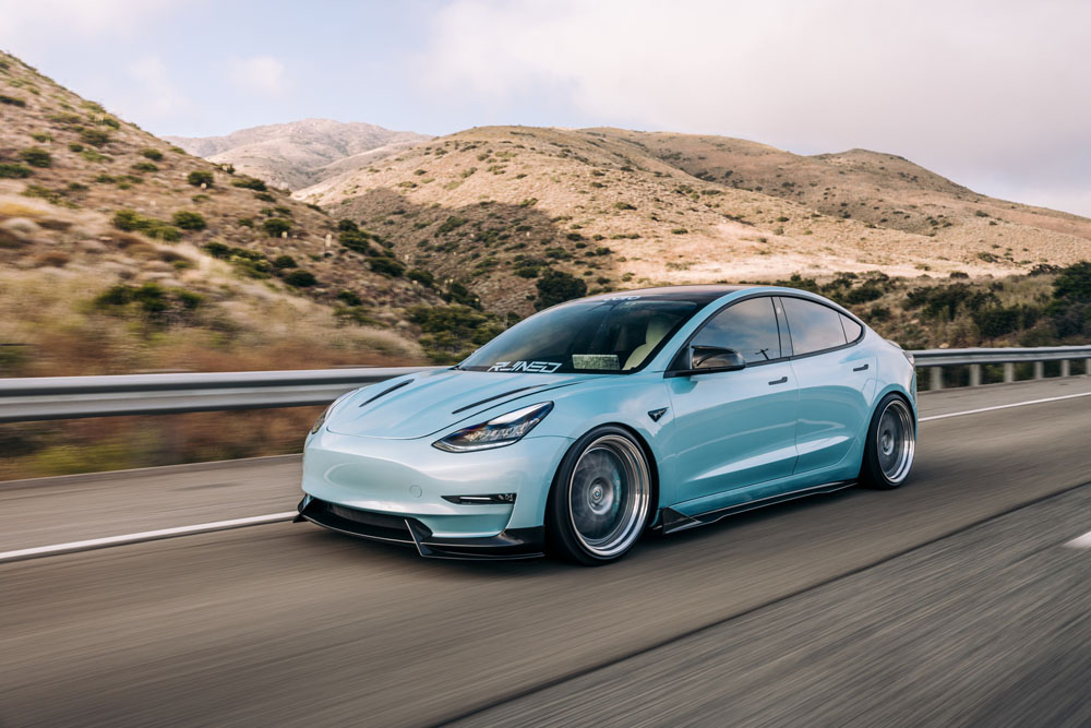 ADRO firma este kit aerodinámico para los Tesla Model 3 y Model Y 14 Motor16 2022 Tesla ADRO Aero Kit 3 Motor16