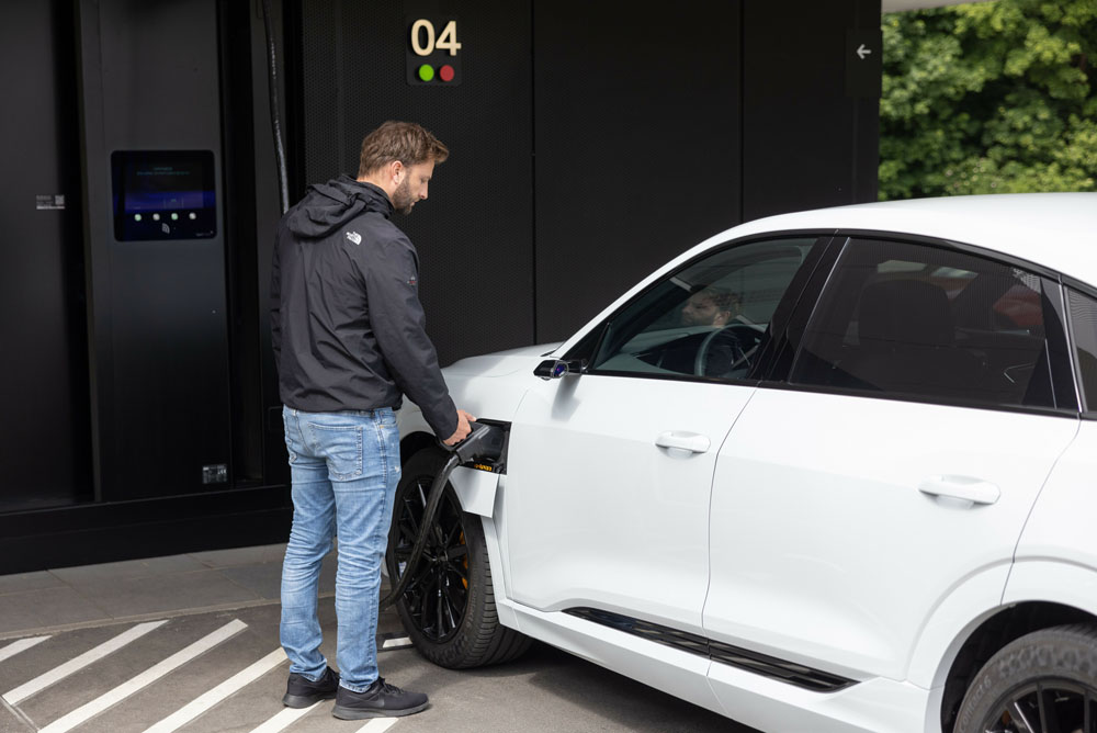 Audi charging hub. Cargar así tu eléctrico sí que es premium 27 Motor16 2022 audi charging hub nuremberg 11 Motor16