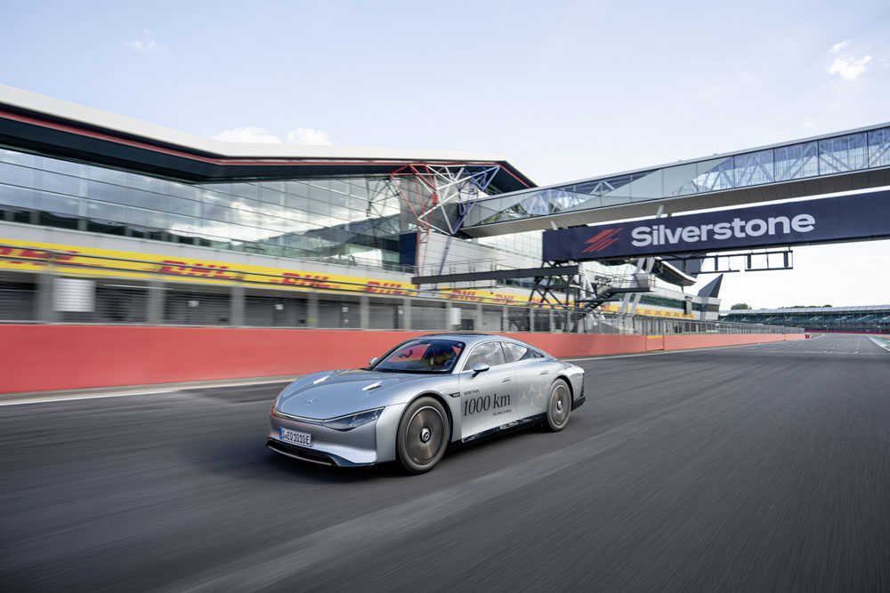 2022 mercedes eqxx silverstone 3 Motor16