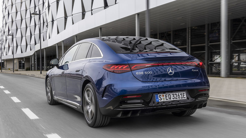 EQE 500 4Matic. Imagen movimiento trasera.