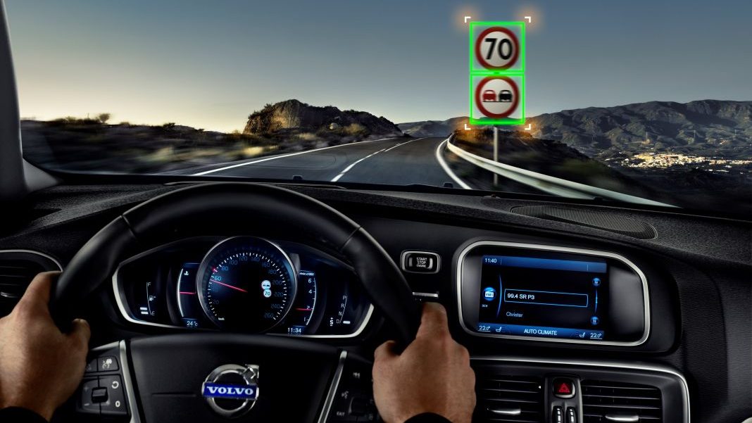 ADAS M1642317 The all new Volvo V40 edited Motor16