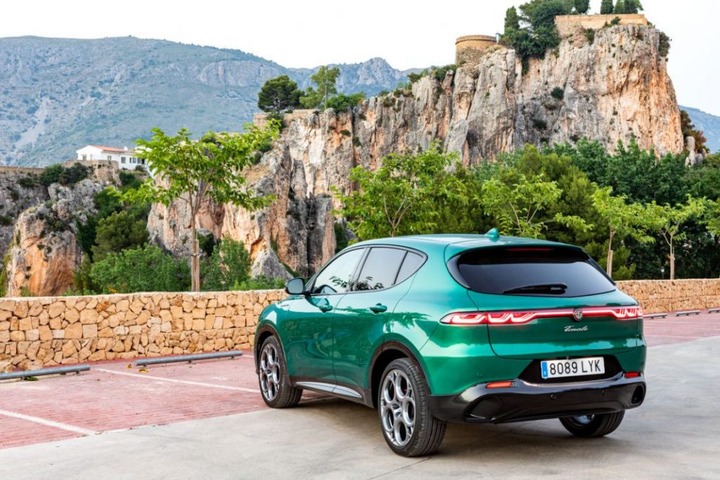 Conducimos el Alfa Romeo Tonale, un SUV deportivo y funcional 23 Motor16 Alfa Romeo TonaleAlfaRomeoTonale19jun22 rrss 029 1 Motor16