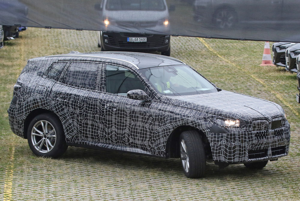 El BMW X3 de nueva generación muestra su estilo 4 Motor16 BMW X3 1 1 Motor16