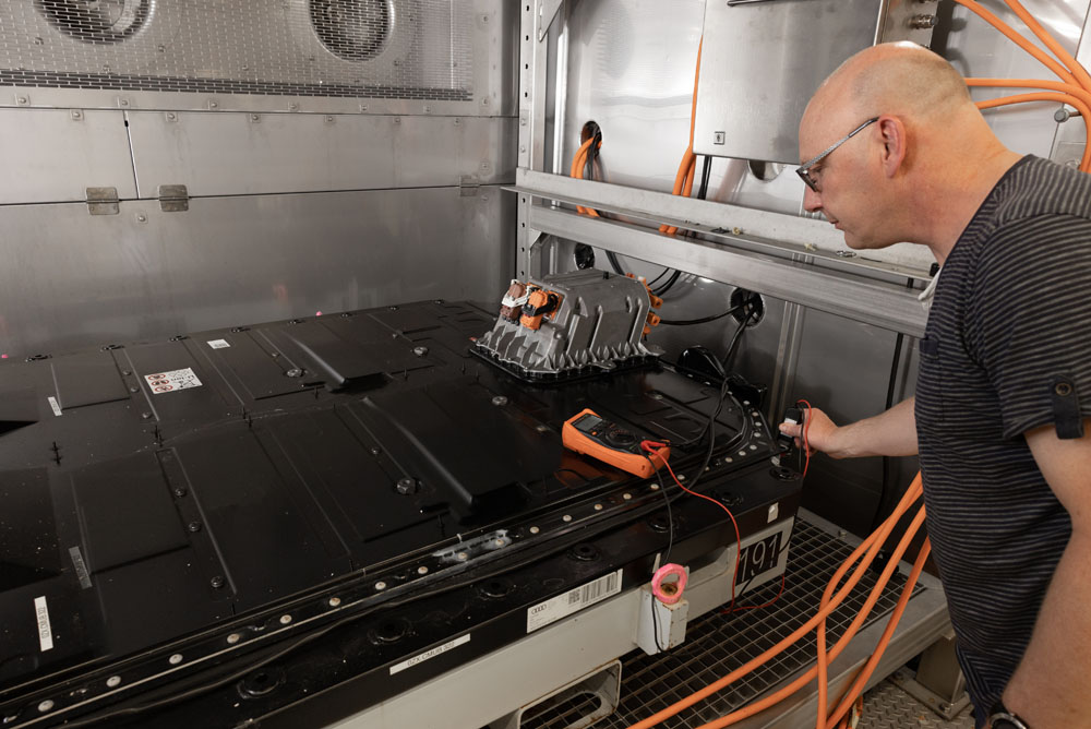 El centro de 'entrenamiento' de las baterías de Audi 1 Motor16 Centro de pruebas para baterías de alto voltaje de Audi en Gaimersheim.