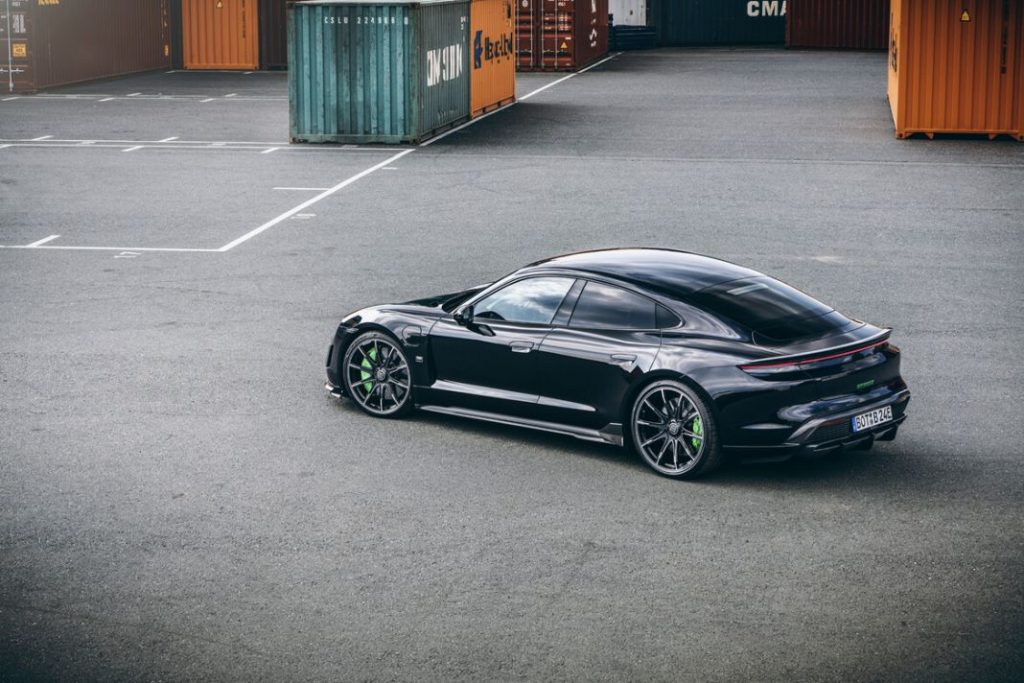 Brabus Porsche Taycan Turbo S. Así es la nueva creación de la preparadora alemana 4 Motor16 Brabus Porsche Taycan Turbo S